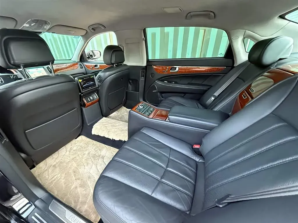 2012 Hyundai Equus 5.0L 430HP V8 8AT,autocango,china used car exporter,china ev exporter,chinese used car exporter,chinese used ev exporter