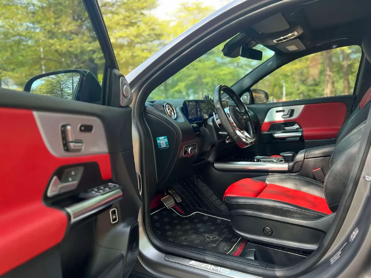 2021 Mercedes-Benz GLA AMG 2.0T 306HP L4 8DCT,autocango,china used car exporter,china ev exporter,chinese used car exporter,chinese used ev exporter