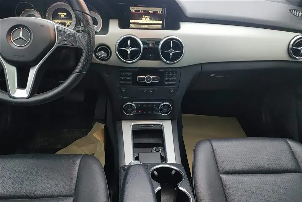 2013 Mercedes-Benz GLK Class 3.0L 245HP V6 7AT,autocango,china used car exporter,china ev exporter,chinese used car exporter,chinese used ev exporter