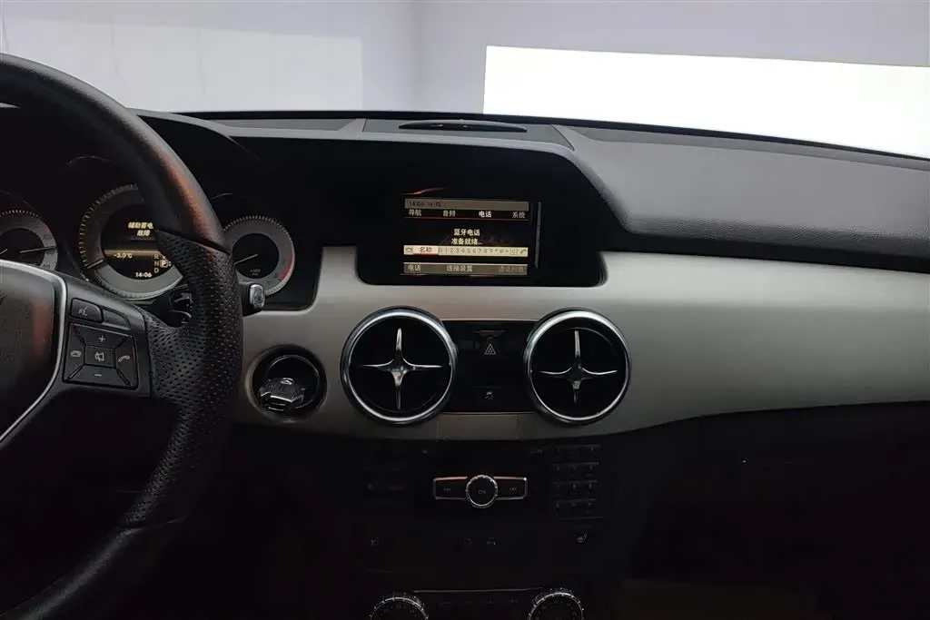 2013 Mercedes-Benz GLK Class 3.0L 245HP V6 7AT,autocango,china used car exporter,china ev exporter,chinese used car exporter,chinese used ev exporter