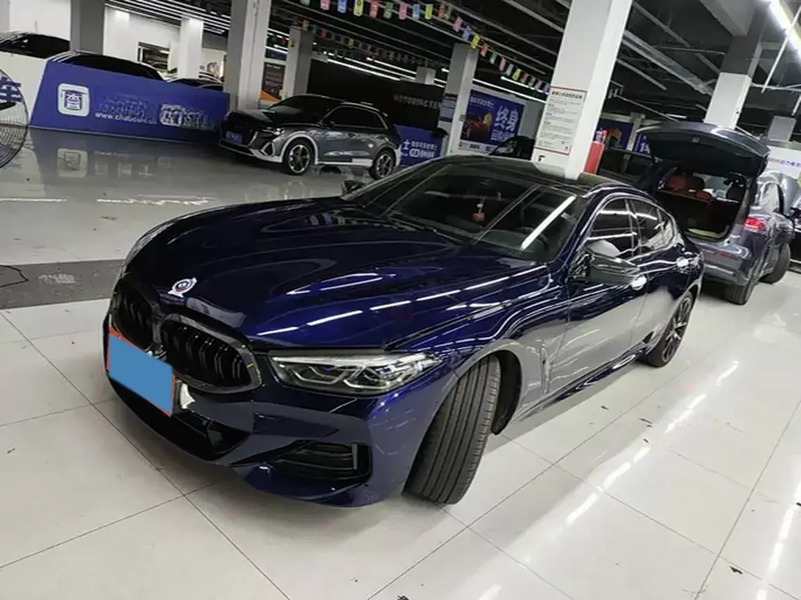 2022 BMW 8 Series 3.0T 333HP L6 8AT
