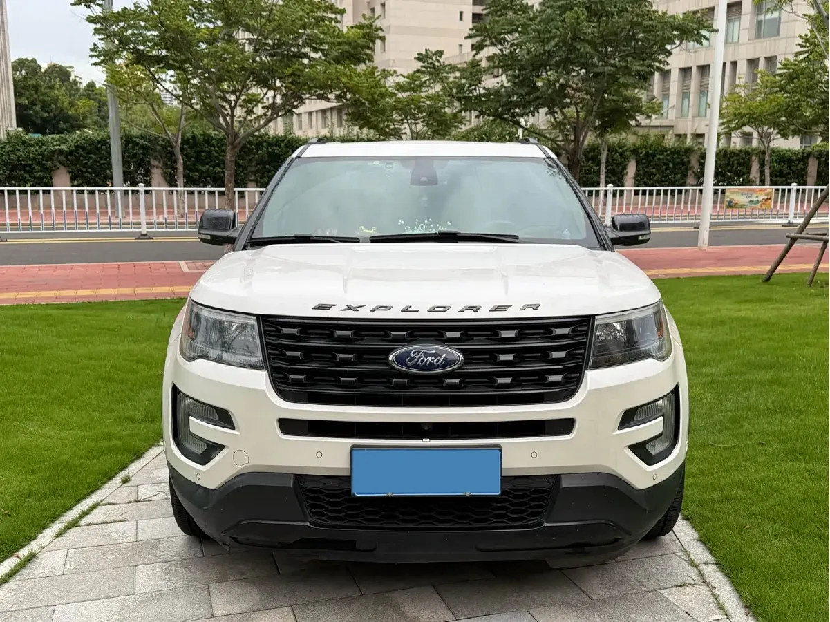 2017 Ford Explorer 3.5T 356HP V6 6AT,autocango,china used car exporter,china ev exporter,chinese used car exporter,chinese used ev exporter