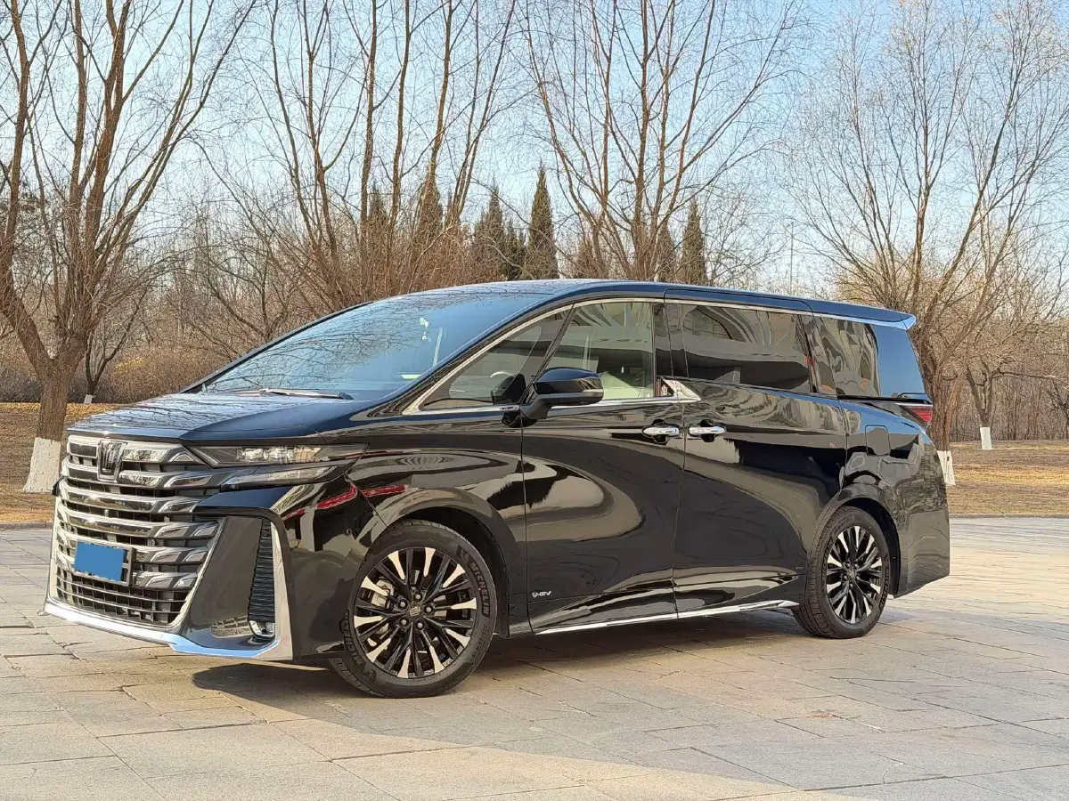 2024 Toyota Vellfire 2.5L 190HP L4 E-CVT Hybrid