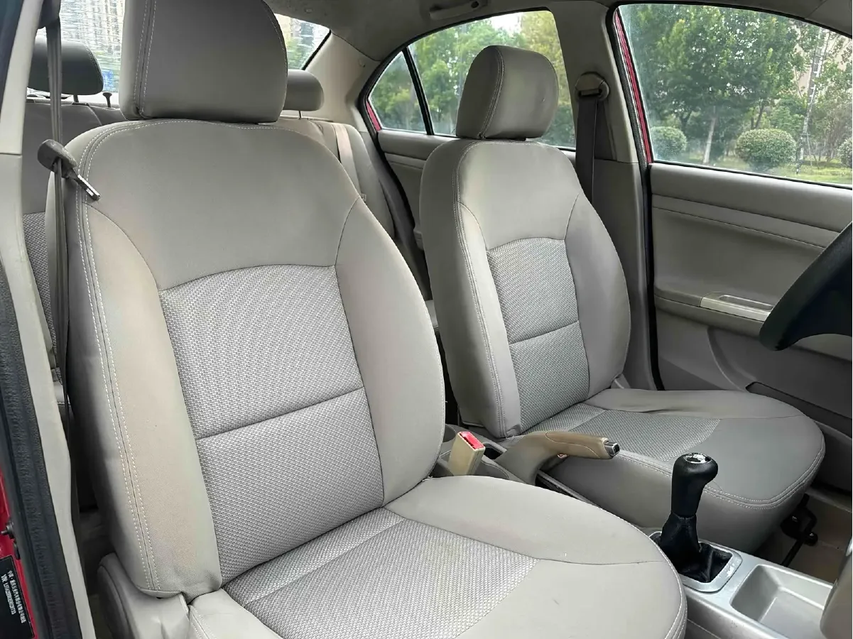 2015 ChangAn Alsvin V3 1.4L 101HP L4 5MT,autocango,china used car exporter,china ev exporter,chinese used car exporter,chinese used ev exporter