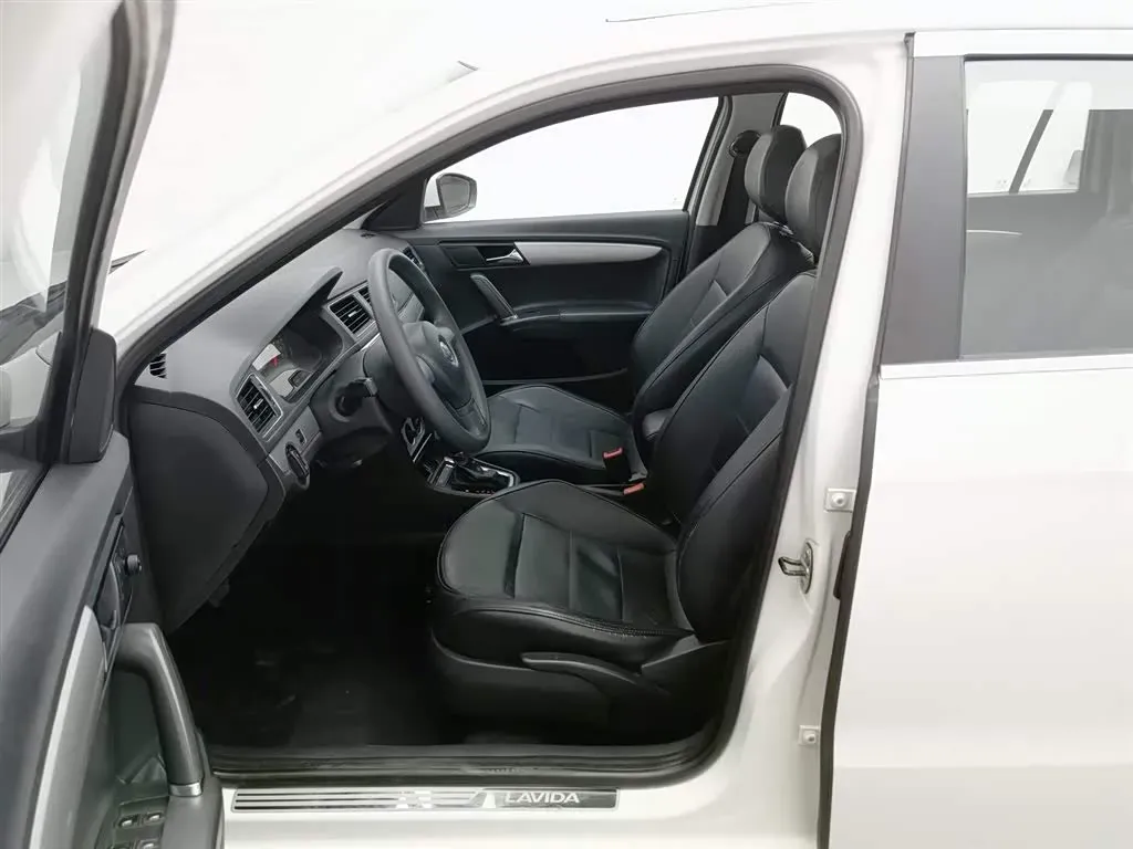 2013 Volkswagen Gran Lavida 1.6L 110HP L4 6AT,autocango,china used car exporter,china ev exporter,chinese used car exporter,chinese used ev exporter