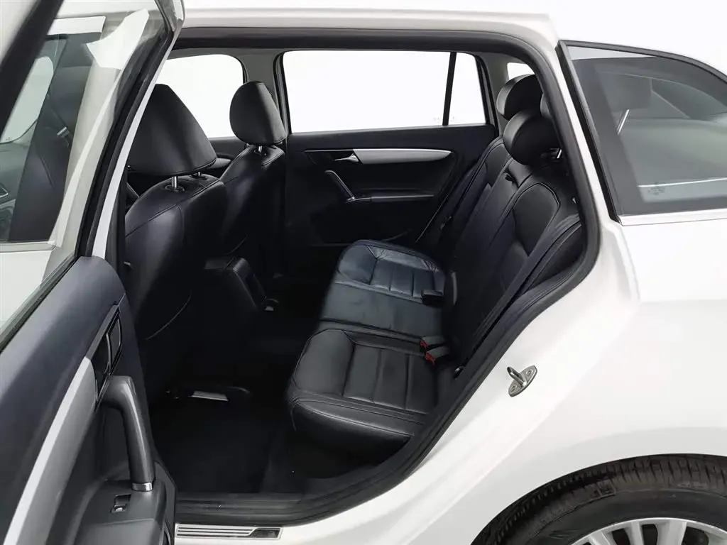 2013 Volkswagen Gran Lavida 1.6L 110HP L4 6AT,autocango,china used car exporter,china ev exporter,chinese used car exporter,chinese used ev exporter