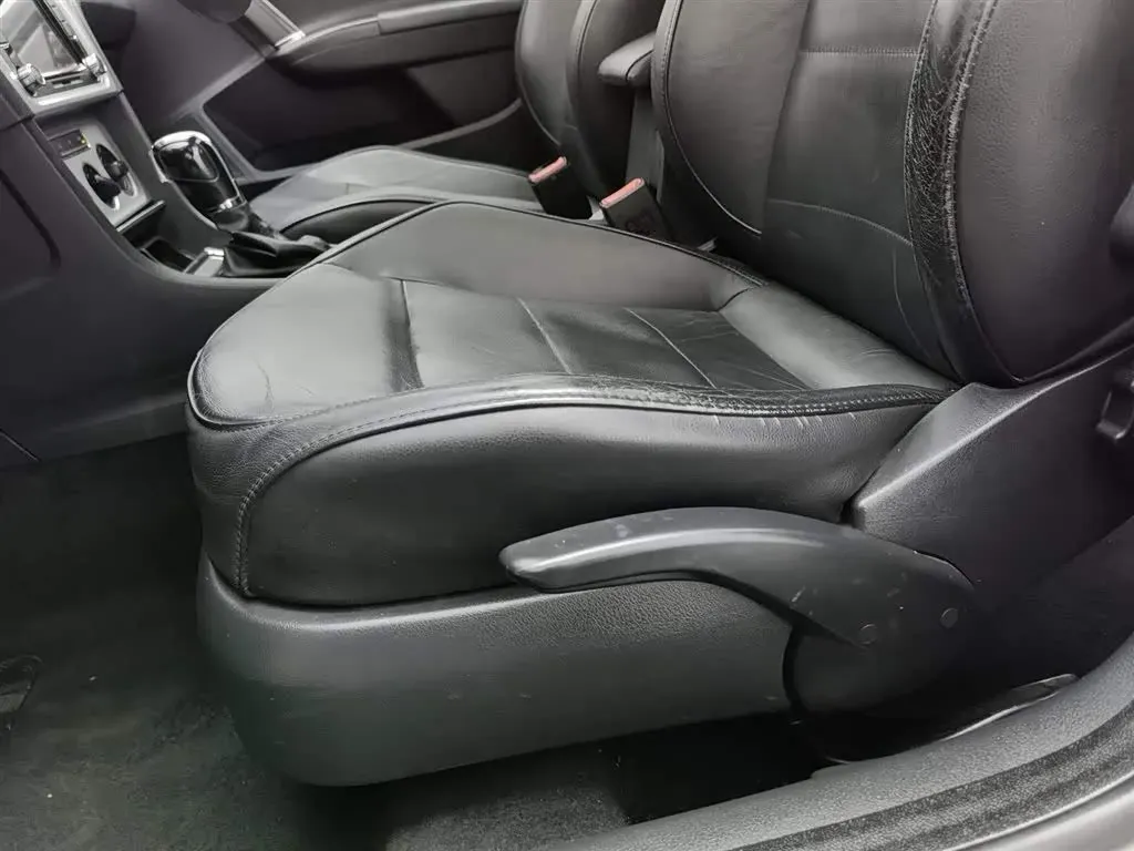 2013 Volkswagen Gran Lavida 1.6L 110HP L4 6AT,autocango,china used car exporter,china ev exporter,chinese used car exporter,chinese used ev exporter