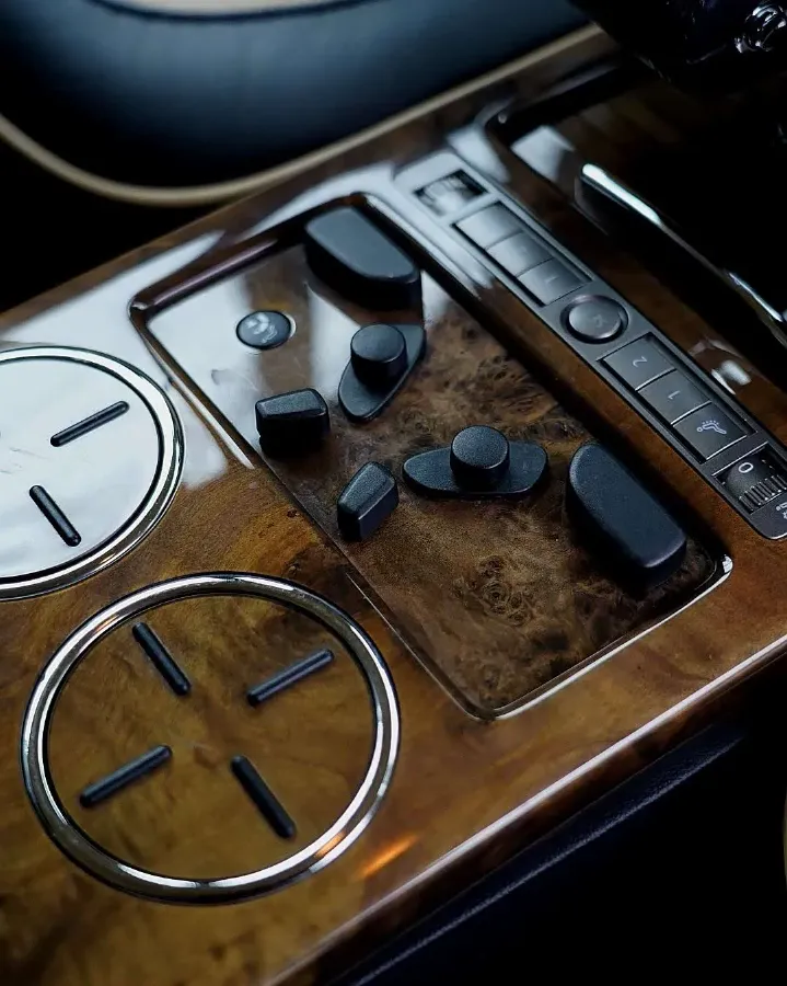 2011 Volkswagen Pheaton 3.6L 280HP V6 6AT,autocango,china used car exporter,china ev exporter,chinese used car exporter,chinese used ev exporter