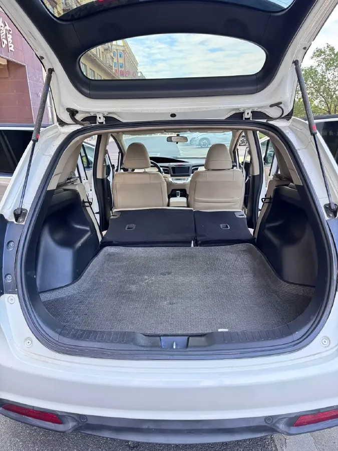 2014 Honda Jade 1.8L 141HP L4 5AT,autocango,china used car exporter,china ev exporter,chinese used car exporter,chinese used ev exporter