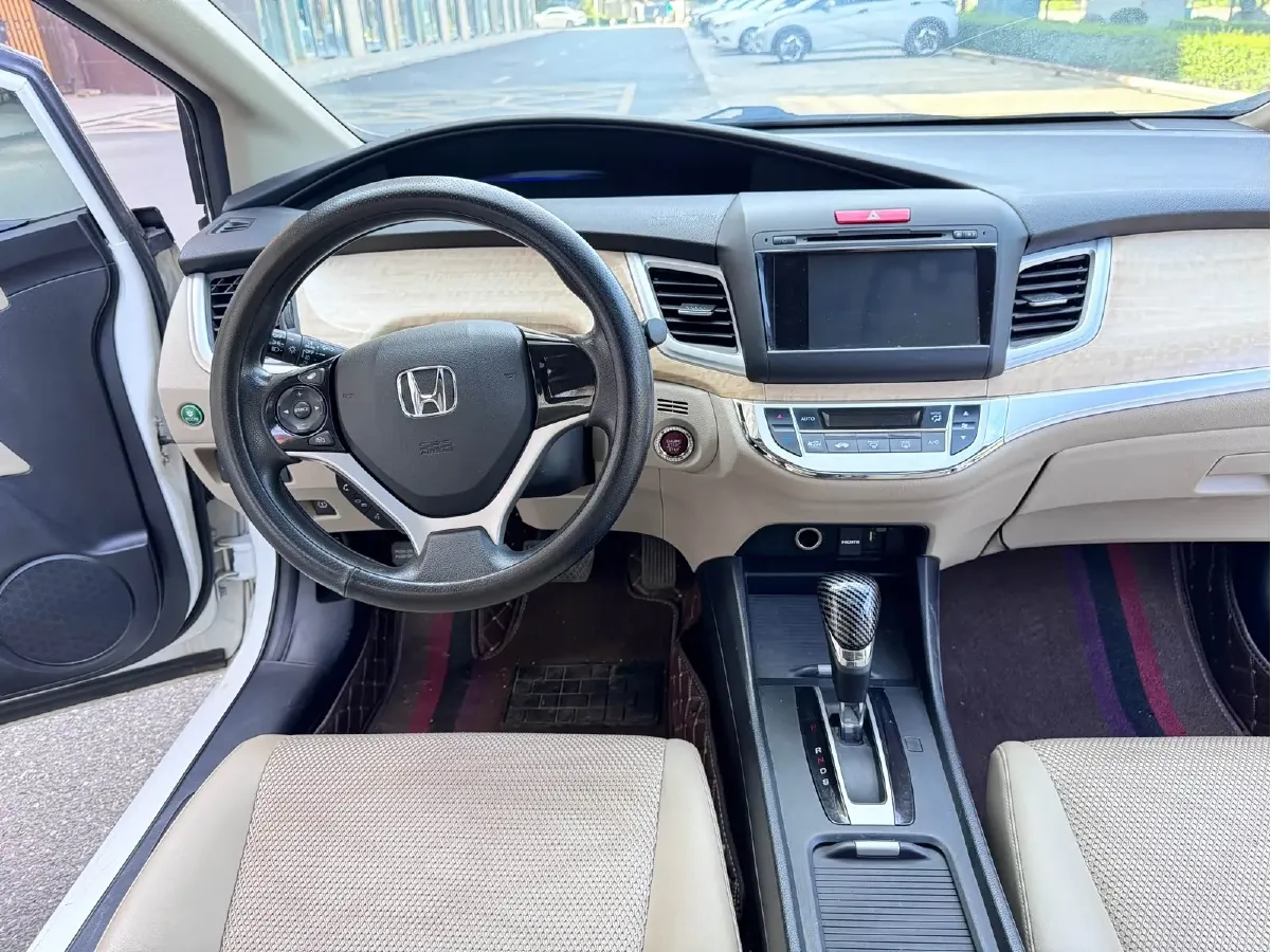 2014 Honda Jade 1.8L 141HP L4 5AT,autocango,china used car exporter,china ev exporter,chinese used car exporter,chinese used ev exporter