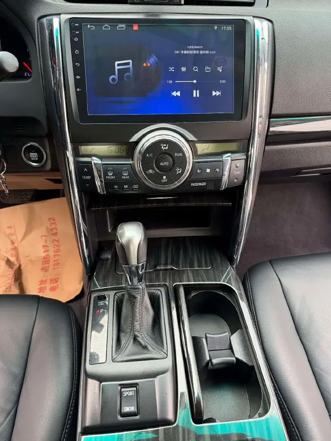 2012 Toyota Reiz 2.5L 193HP V6 6AT,autocango,china used car exporter,china ev exporter,chinese used car exporter,chinese used ev exporter