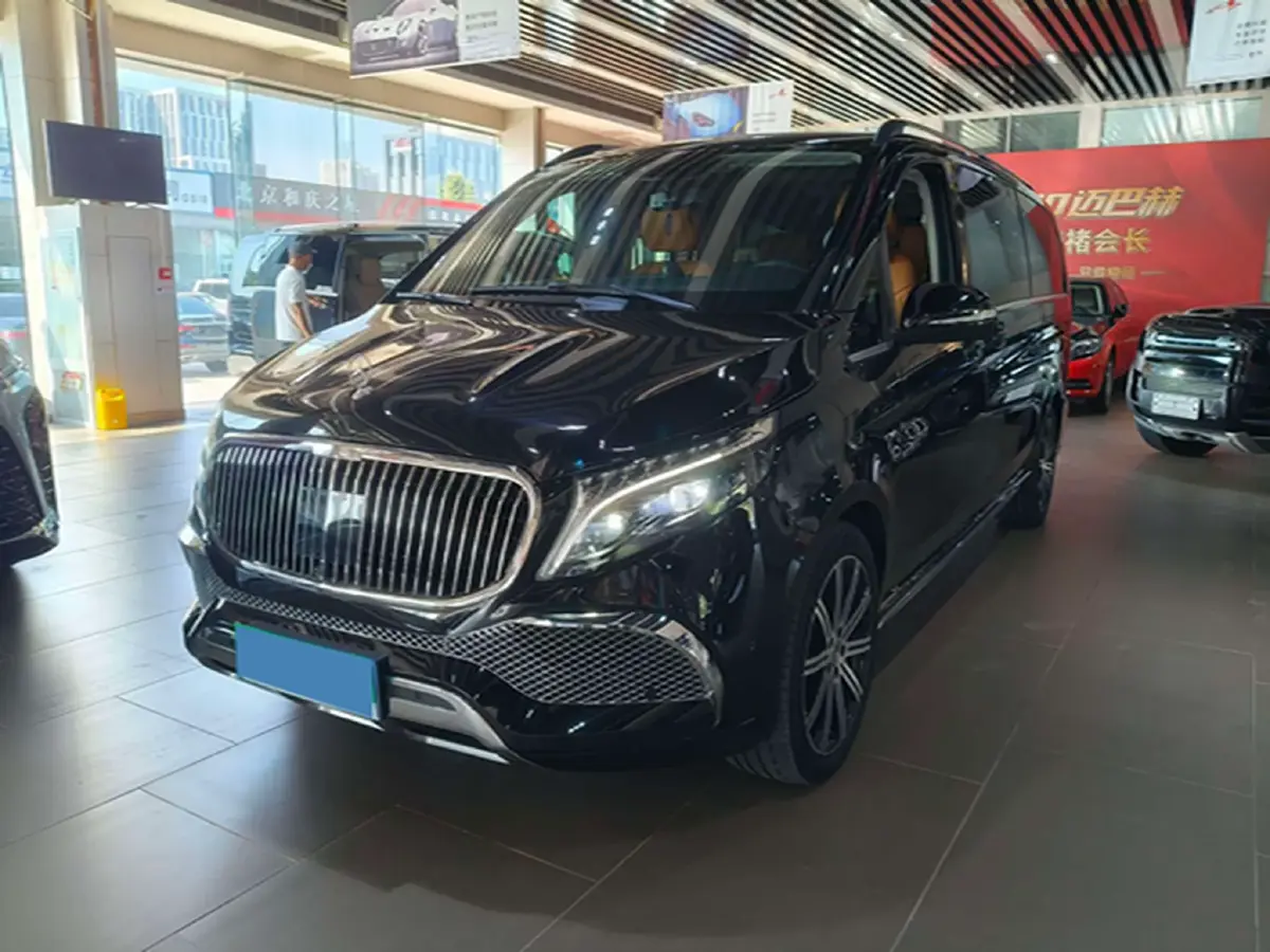 2022 Mercedes-Benz V Class 2.0T 211HP L4 9AT