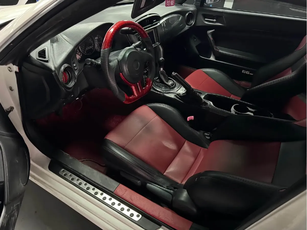 2013 Toyota 86 2.0L 200HP H4 6AT,autocango,china used car exporter,china ev exporter,chinese used car exporter,chinese used ev exporter