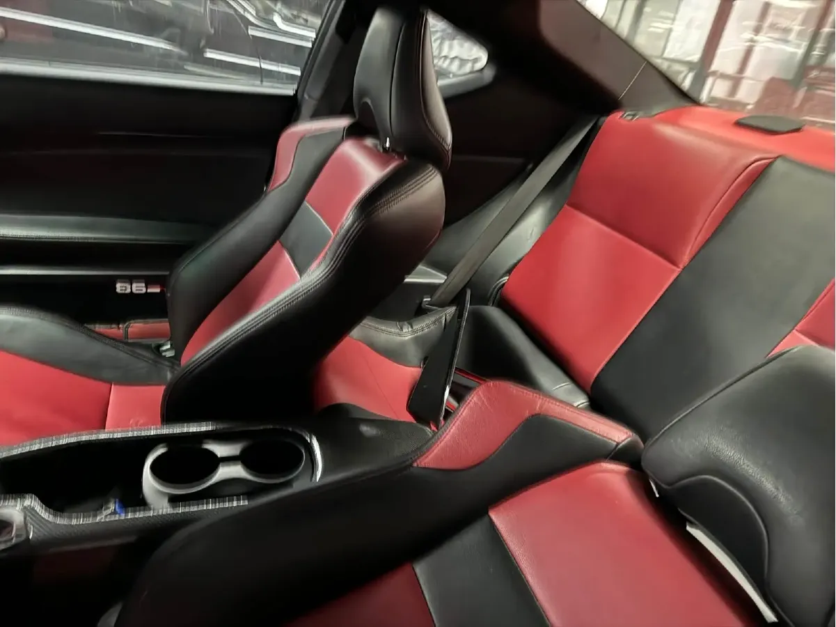 2013 Toyota 86 2.0L 200HP H4 6AT,autocango,china used car exporter,china ev exporter,chinese used car exporter,chinese used ev exporter