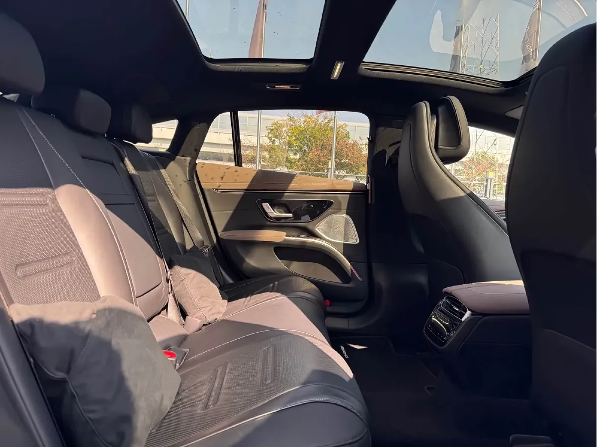 2022 Mercedes-Benz EQS AMG BEV 111.8KWH,autocango,china used car exporter,china ev exporter,chinese used car exporter,chinese used ev exporter