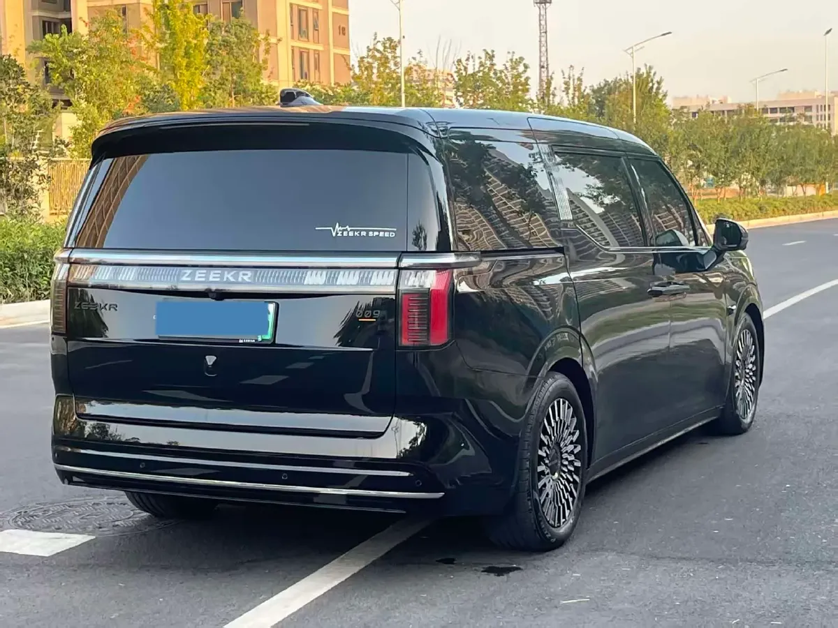 2022 Zeekr 009 BEV 116KWH,autocango,china used car exporter,china ev exporter,chinese used car exporter,chinese used ev exporter