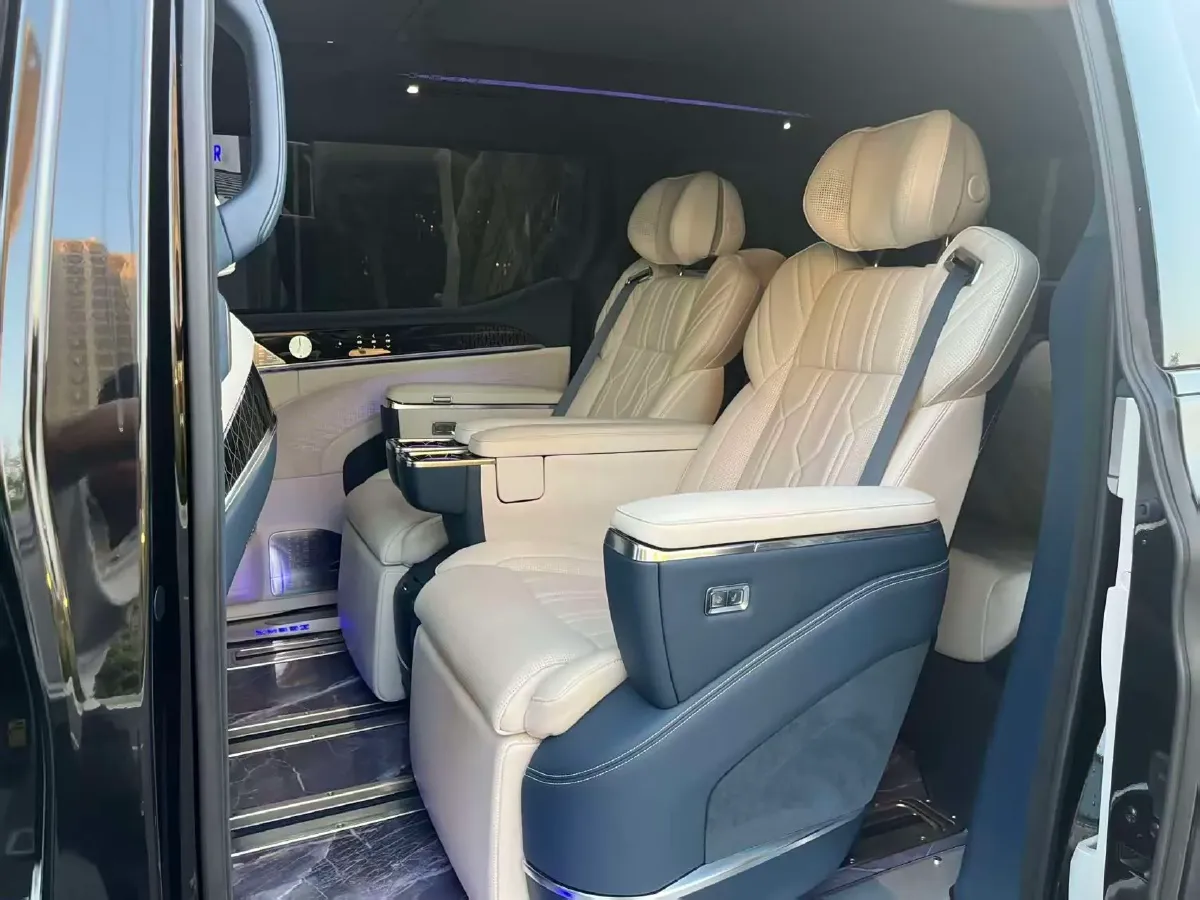 2022 Zeekr 009 BEV 116KWH,autocango,china used car exporter,china ev exporter,chinese used car exporter,chinese used ev exporter