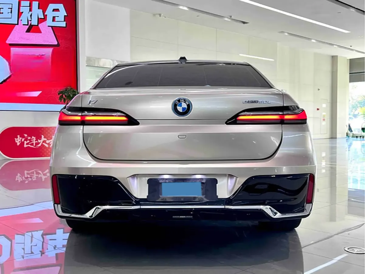 2023 BMW i7 BEV 101.7KWH,autocango,china used car exporter,china ev exporter,chinese used car exporter,chinese used ev exporter