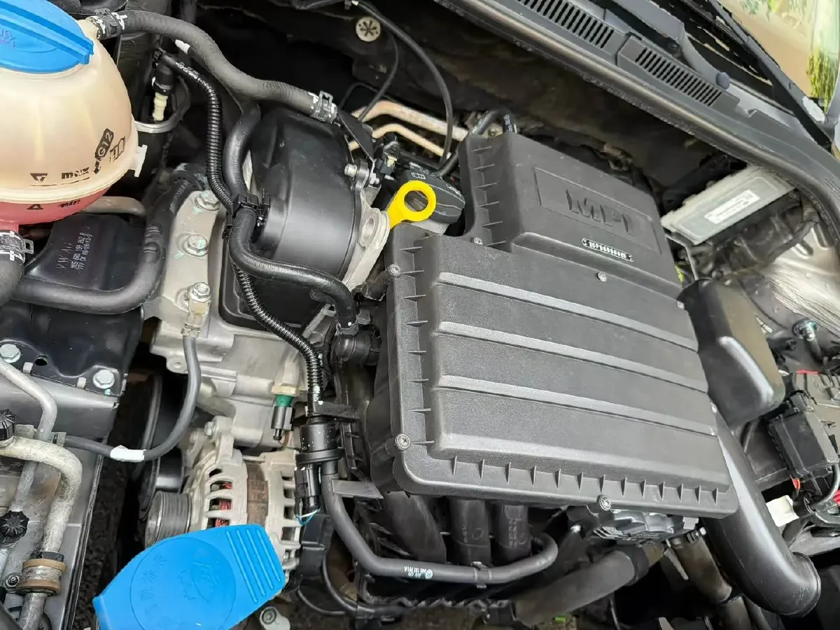 2015 Volkswagen Jetta 1.6L 110HP L4 5MT,autocango,china used car exporter,china ev exporter,chinese used car exporter,chinese used ev exporter