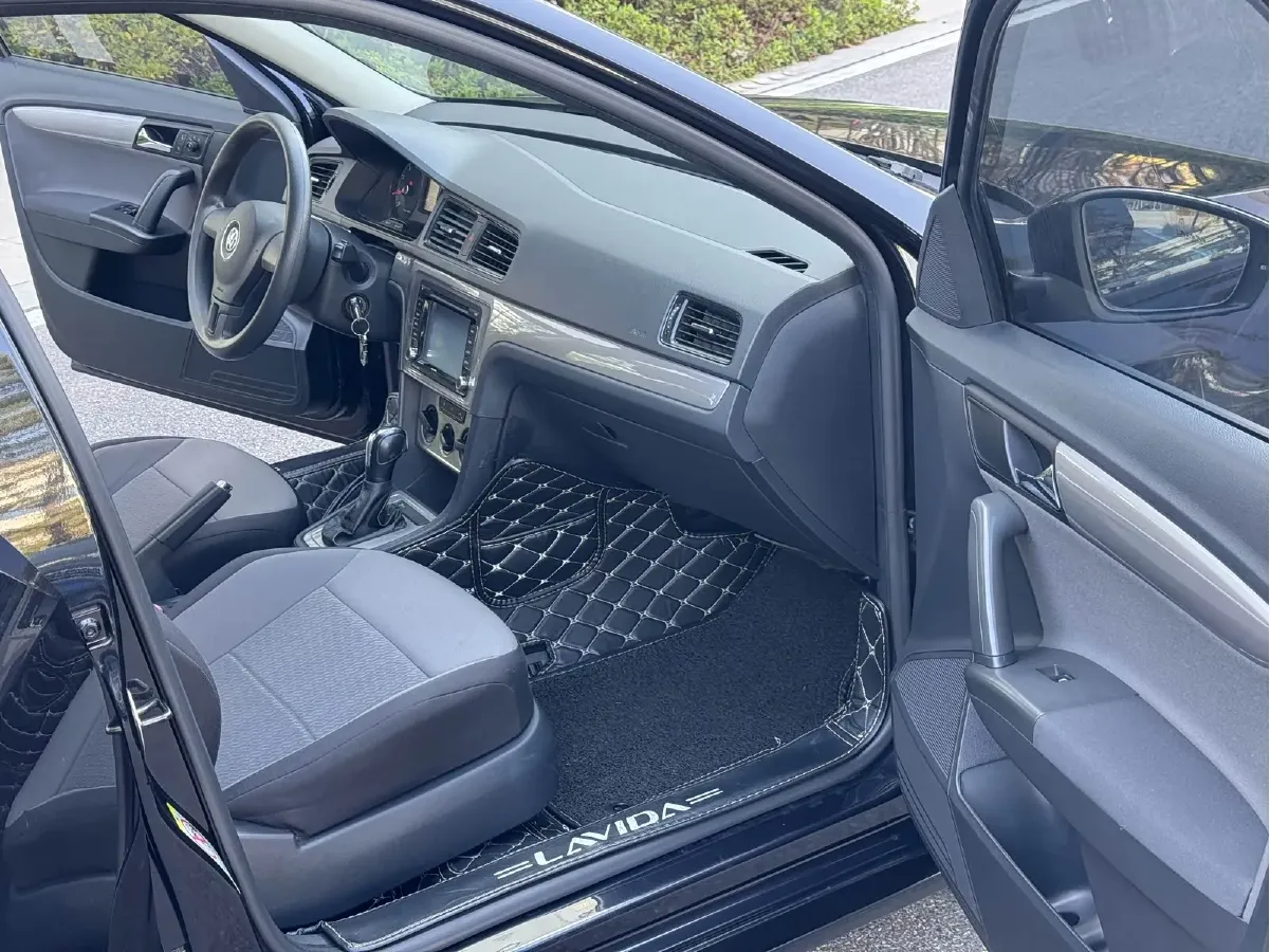 2013 Volkswagen Gran Lavida 1.6L 110HP L4 6AT,autocango,china used car exporter,china ev exporter,chinese used car exporter,chinese used ev exporter