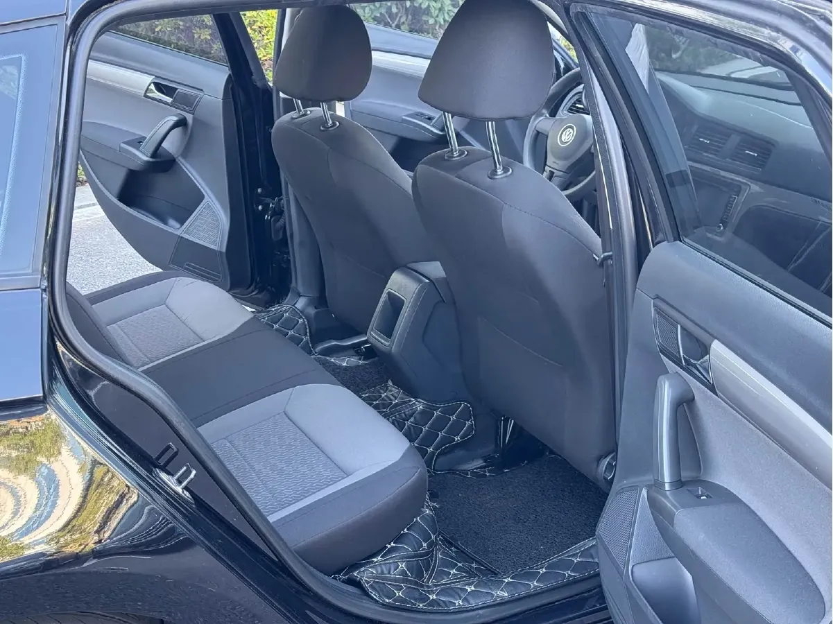 2013 Volkswagen Gran Lavida 1.6L 110HP L4 6AT,autocango,china used car exporter,china ev exporter,chinese used car exporter,chinese used ev exporter