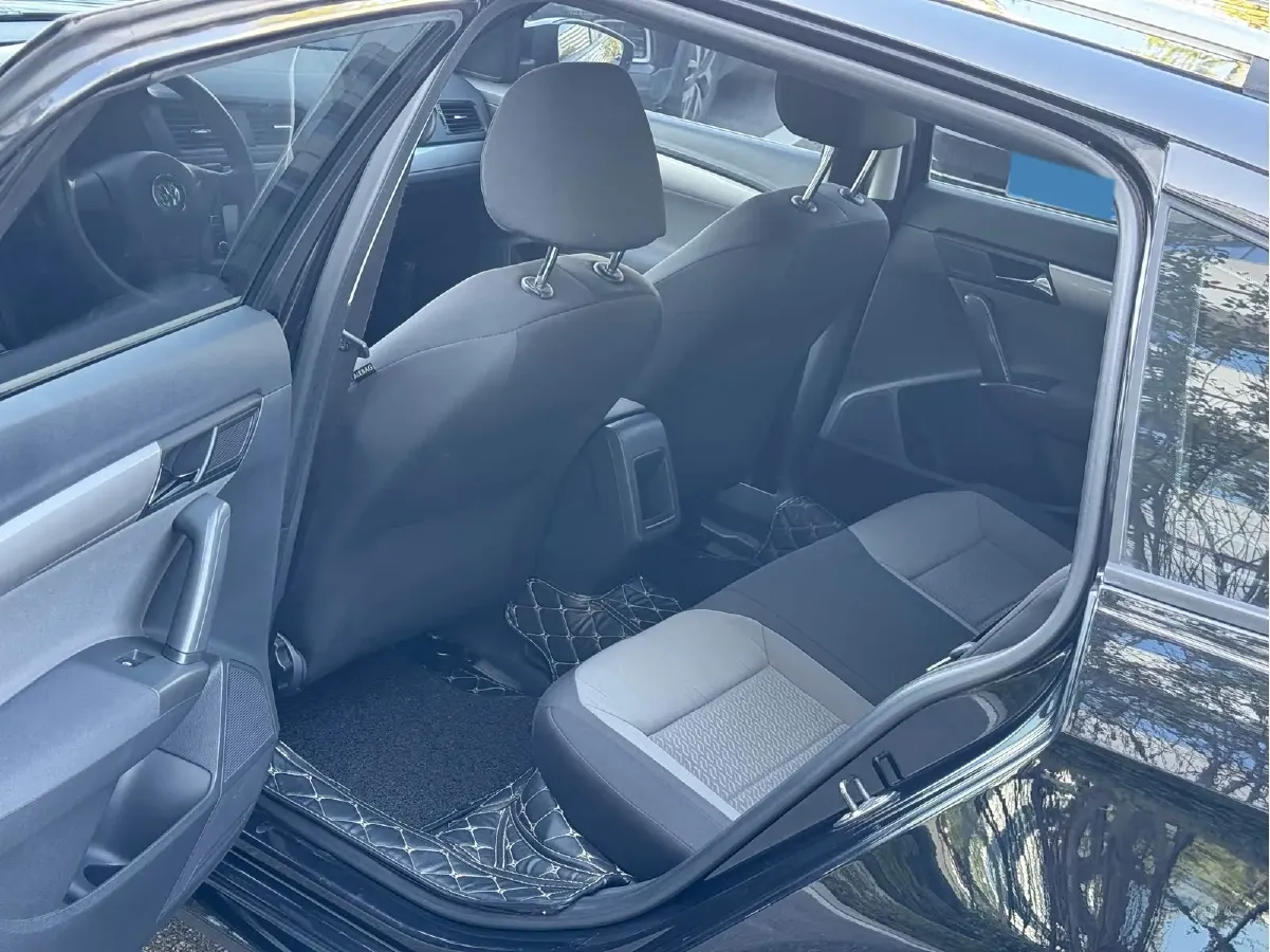 2013 Volkswagen Gran Lavida 1.6L 110HP L4 6AT,autocango,china used car exporter,china ev exporter,chinese used car exporter,chinese used ev exporter