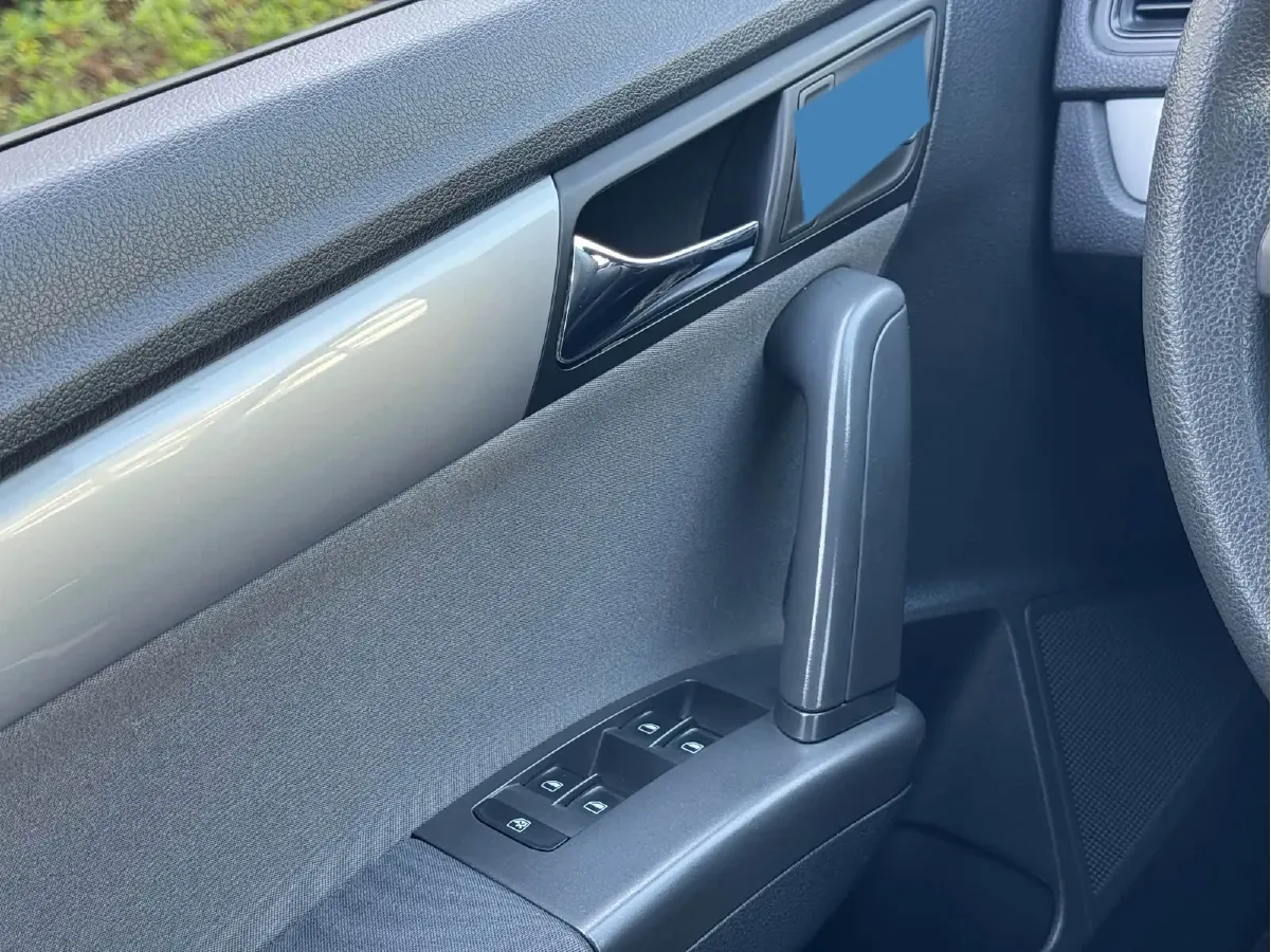 2013 Volkswagen Gran Lavida 1.6L 110HP L4 6AT,autocango,china used car exporter,china ev exporter,chinese used car exporter,chinese used ev exporter