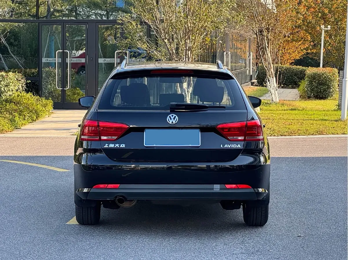 2013 Volkswagen Gran Lavida 1.6L 110HP L4 6AT,autocango,china used car exporter,china ev exporter,chinese used car exporter,chinese used ev exporter