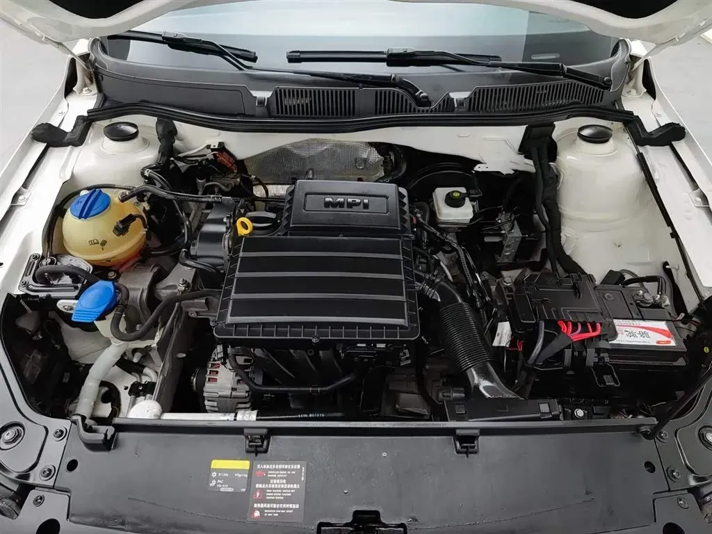 2015 Volkswagen Gran Lavida 1.6L 110HP L4 6AT,autocango,china used car exporter,china ev exporter,chinese used car exporter,chinese used ev exporter