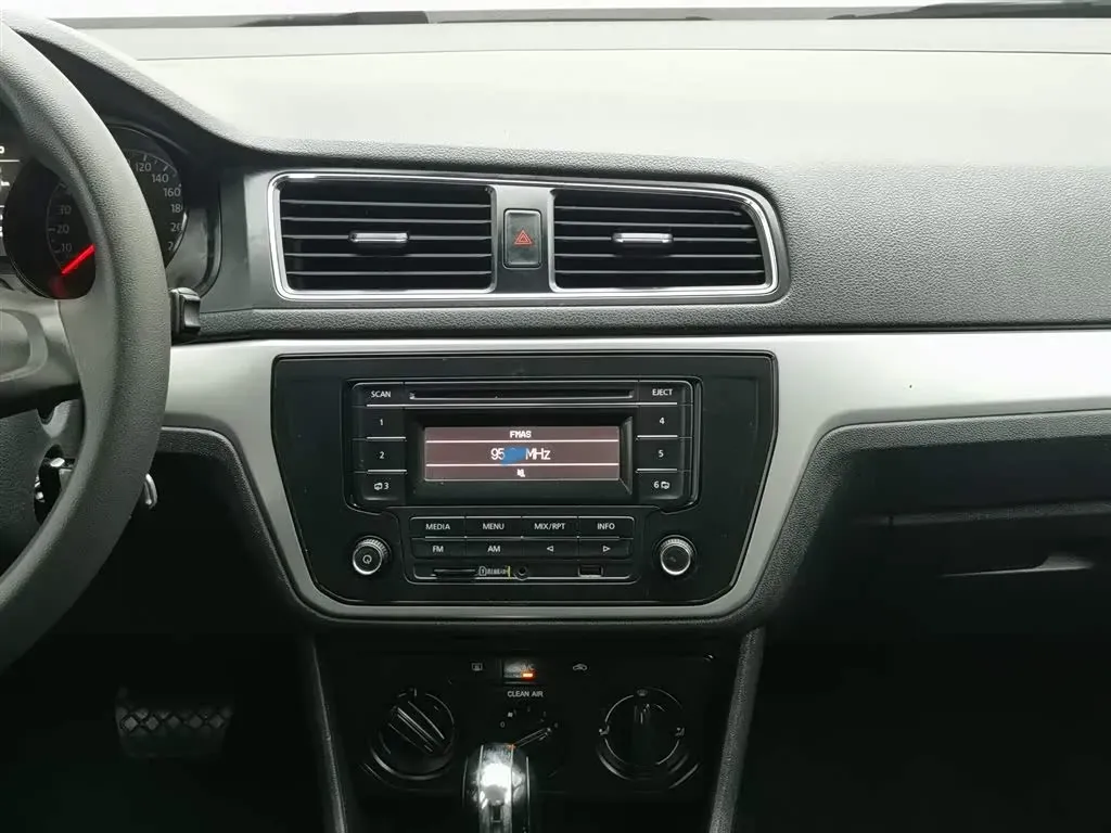 2015 Volkswagen Gran Lavida 1.6L 110HP L4 6AT,autocango,china used car exporter,china ev exporter,chinese used car exporter,chinese used ev exporter