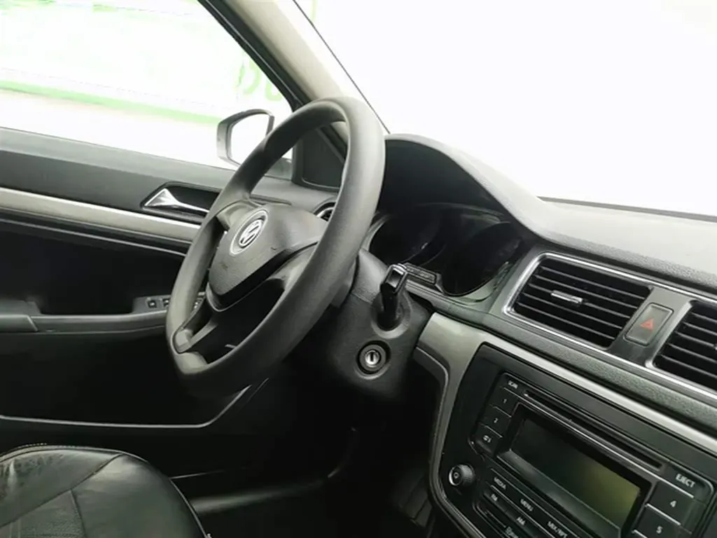 2015 Volkswagen Gran Lavida 1.6L 110HP L4 6AT,autocango,china used car exporter,china ev exporter,chinese used car exporter,chinese used ev exporter