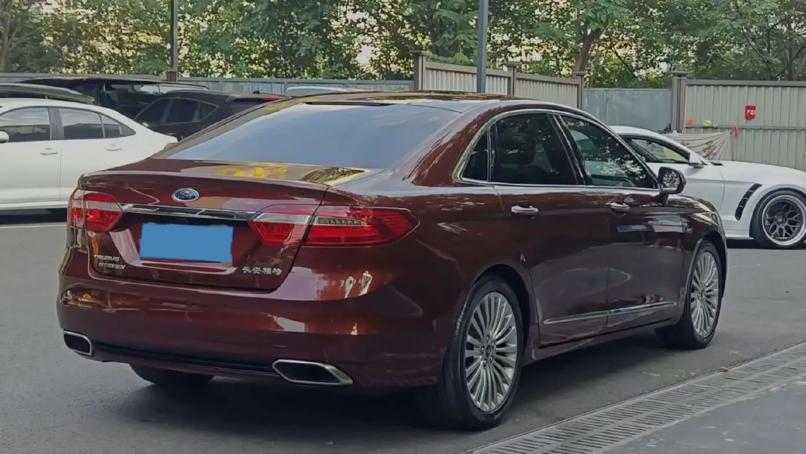 2015 Ford Taurus 2.0T 245HP L4 6AT,autocango,china used car exporter,china ev exporter,chinese used car exporter,chinese used ev exporter