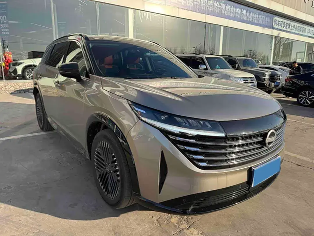 2024 Nissan Pathfinder 2.0T 252HP L4 9AT