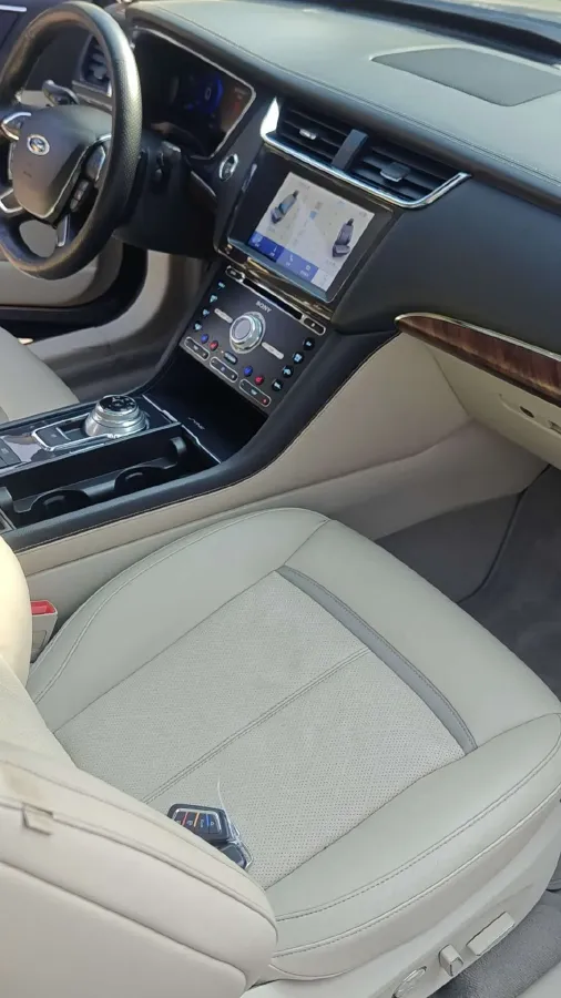 2015 Ford Taurus 2.7T 329HP V6 6AT,autocango,china used car exporter,china ev exporter,chinese used car exporter,chinese used ev exporter