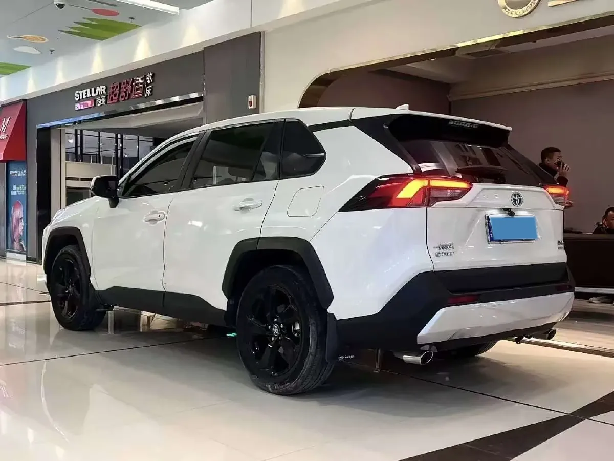 2022 Toyota RAV4 Hybird E+ 2.5L 180HP L4 E-CVT PHEV 15.984KWH,autocango,china used car exporter,china ev exporter,chinese used car exporter,chinese used ev exporter
