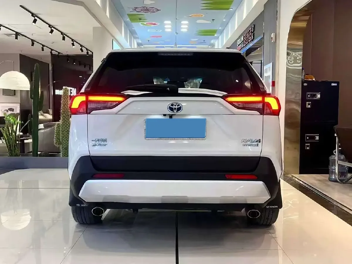 2022 Toyota RAV4 Hybird E+ 2.5L 180HP L4 E-CVT PHEV 15.984KWH,autocango,china used car exporter,china ev exporter,chinese used car exporter,chinese used ev exporter