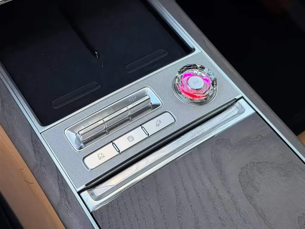 2025 Zeekr 9X 2.0T 279HP L4 1DHT PHEV,autocango,china used car exporter,china ev exporter,chinese used car exporter,chinese used ev exporter