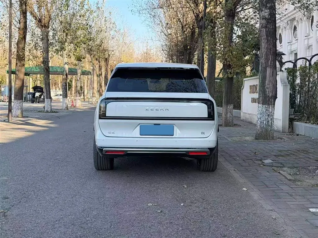 2025 Zeekr 9X 2.0T 279HP L4 1DHT PHEV,autocango,china used car exporter,china ev exporter,chinese used car exporter,chinese used ev exporter