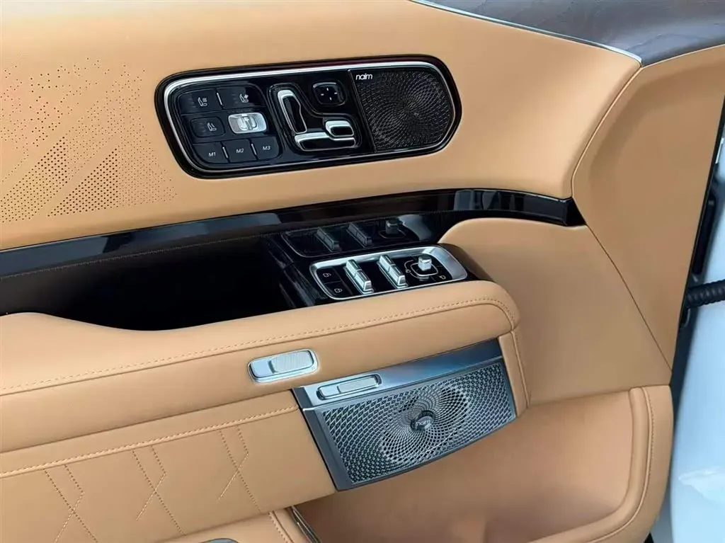 2025 Zeekr 9X 2.0T 279HP L4 1DHT PHEV,autocango,china used car exporter,china ev exporter,chinese used car exporter,chinese used ev exporter