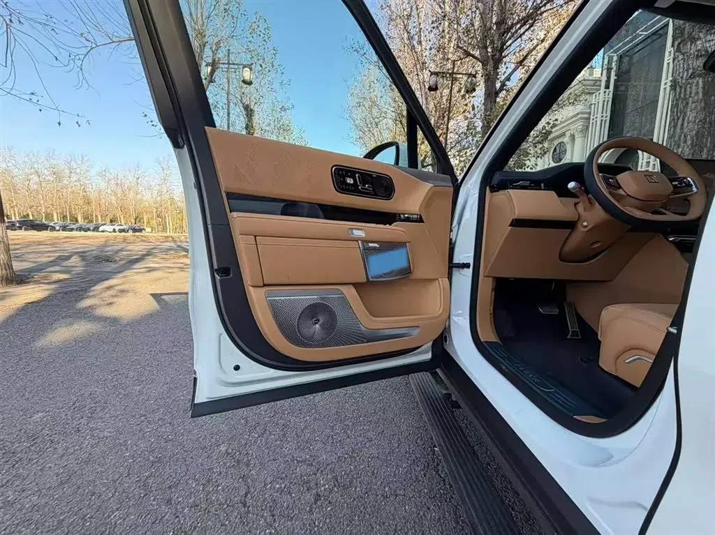 2025 Zeekr 9X 2.0T 279HP L4 1DHT PHEV,autocango,china used car exporter,china ev exporter,chinese used car exporter,chinese used ev exporter