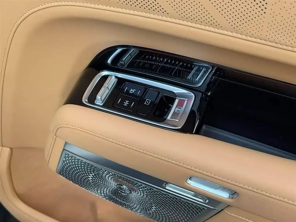 2025 Zeekr 9X 2.0T 279HP L4 1DHT PHEV,autocango,china used car exporter,china ev exporter,chinese used car exporter,chinese used ev exporter