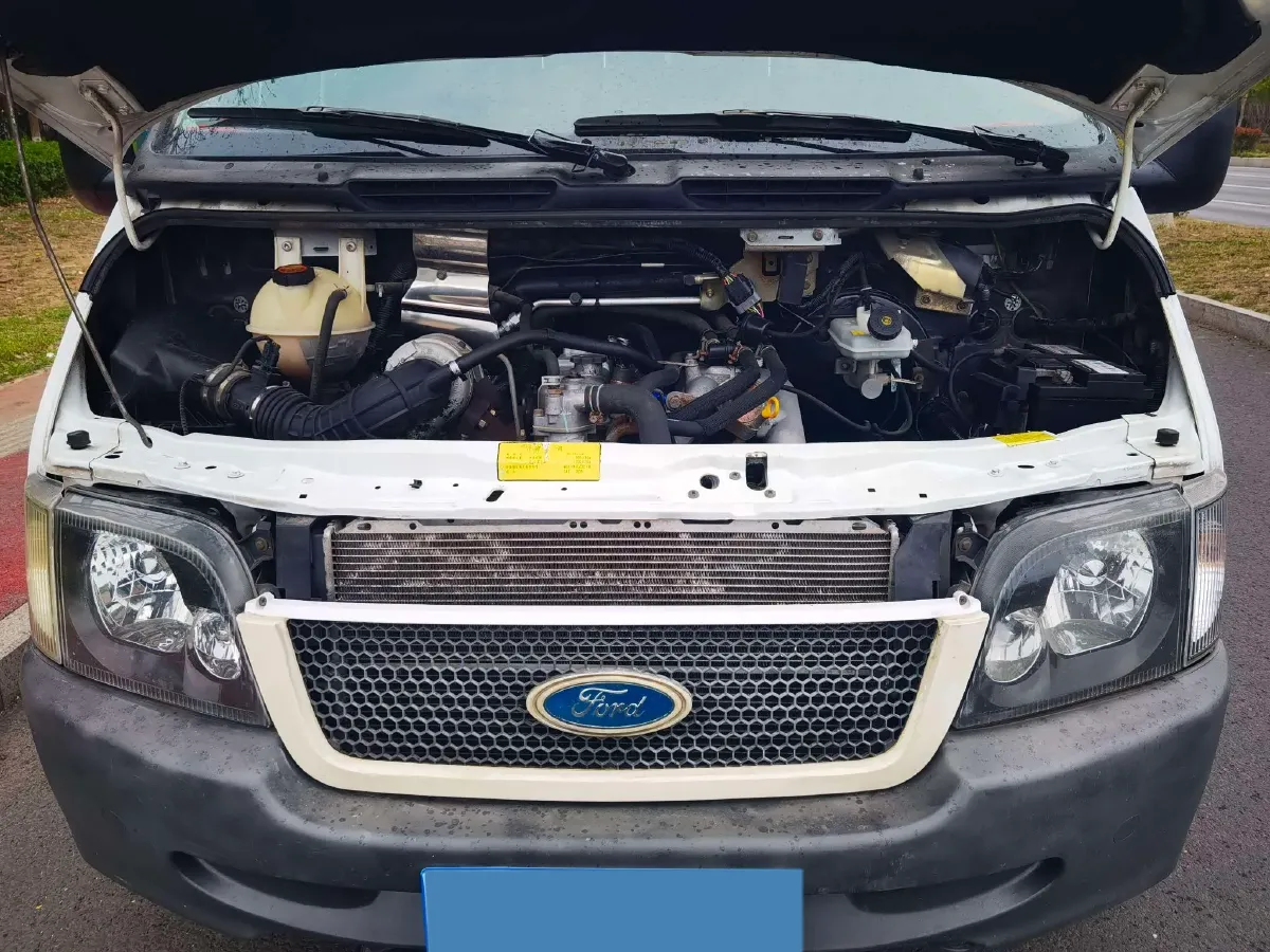 2015 Ford Classic Transit 2.8T 108HP L4 5MT,autocango,china used car exporter,china ev exporter,chinese used car exporter,chinese used ev exporter