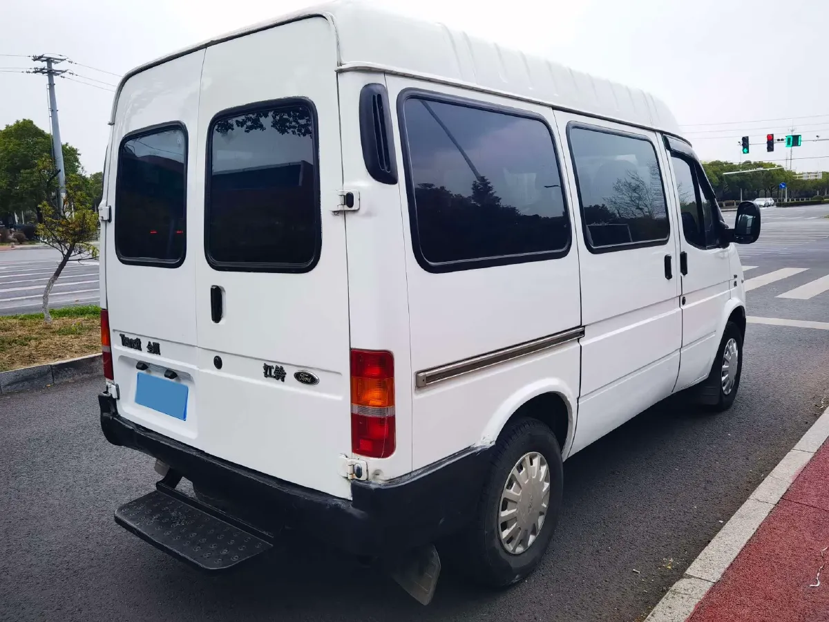 2015 Ford Classic Transit 2.8T 108HP L4 5MT,autocango,china used car exporter,china ev exporter,chinese used car exporter,chinese used ev exporter