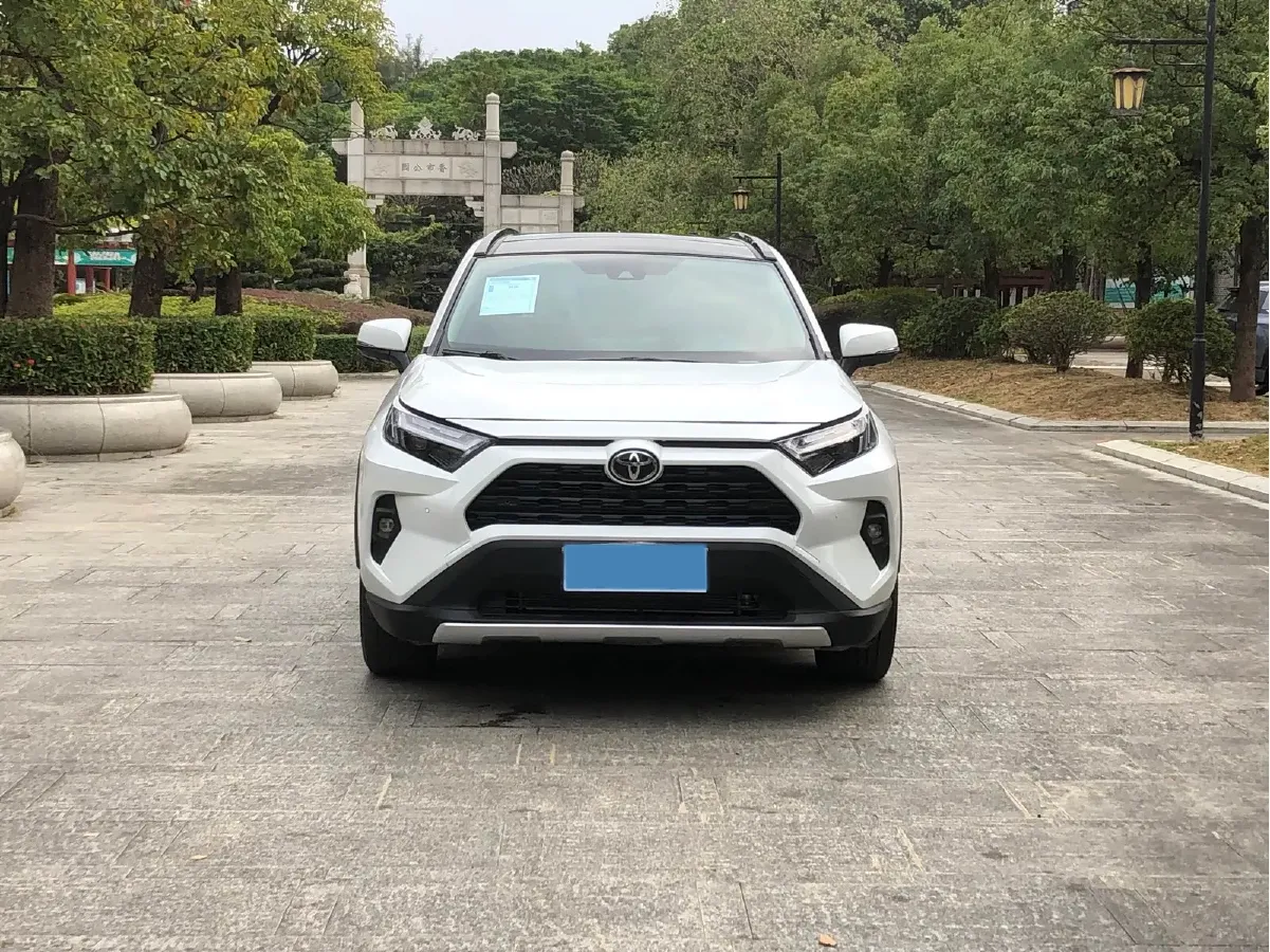 2023 Toyota RAV4 2.0L 171HP L4 CVT,autocango,china used car exporter,china ev exporter,chinese used car exporter,chinese used ev exporter