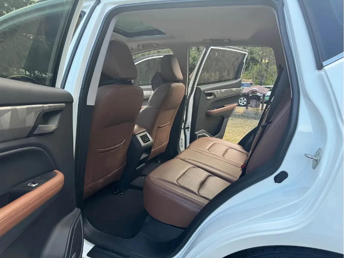 2021 Geely Vision X6 1.4T 141HP L4 6AT,autocango,china used car exporter,china ev exporter,chinese used car exporter,chinese used ev exporter