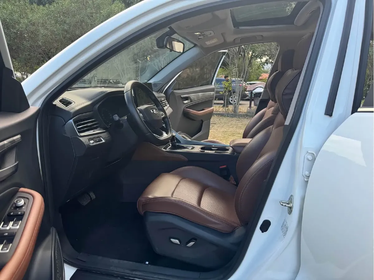 2021 Geely Vision X6 1.4T 141HP L4 6AT,autocango,china used car exporter,china ev exporter,chinese used car exporter,chinese used ev exporter