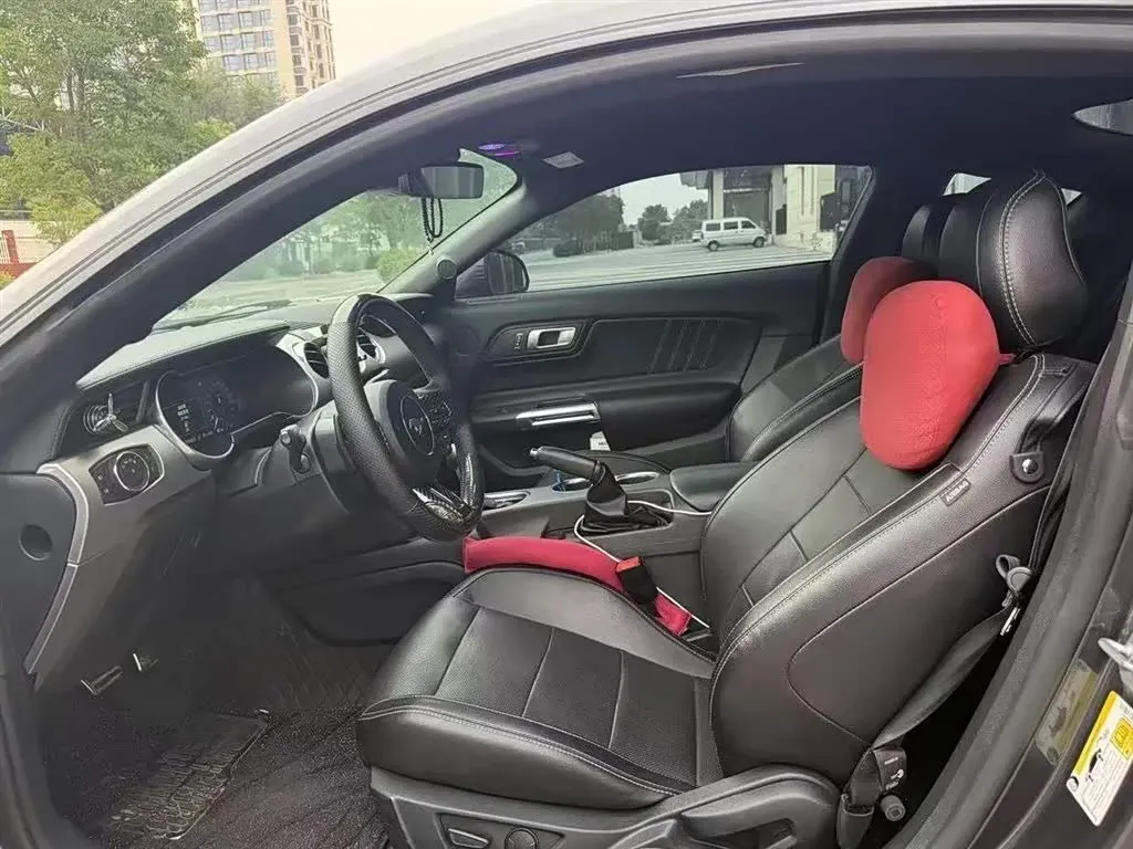 2020 Ford Mustang 2.3T 299HP L4 10AT,autocango,china used car exporter,china ev exporter,chinese used car exporter,chinese used ev exporter