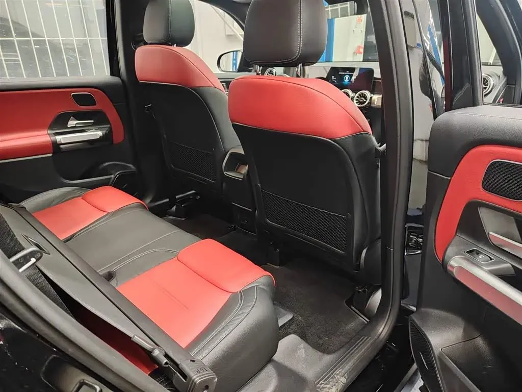 2021 Mercedes-Benz GLB AMG 2.0T 306HP L4 8DCT,autocango,china used car exporter,china ev exporter,chinese used car exporter,chinese used ev exporter