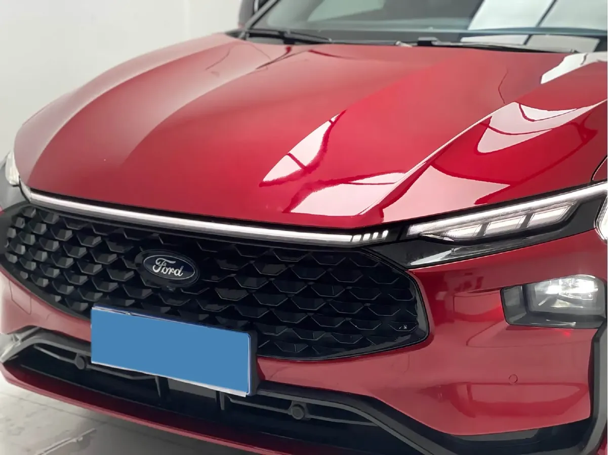 2022 Ford Mondeo 2.0T 238HP L4 8AT,autocango,china used car exporter,china ev exporter,chinese used car exporter,chinese used ev exporter