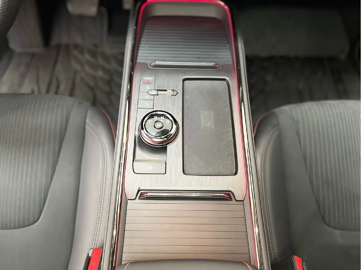 2022 Ford Mondeo 2.0T 238HP L4 8AT,autocango,china used car exporter,china ev exporter,chinese used car exporter,chinese used ev exporter